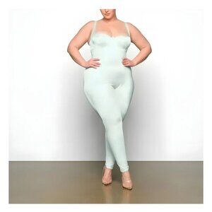 NWT SKIMS  Glissenette Catsuit - Color Ice Size 3X